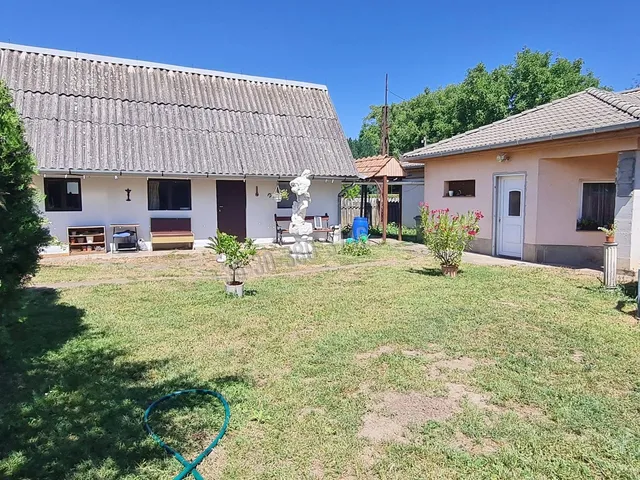 Eladó ház Rácalmás 87 nm