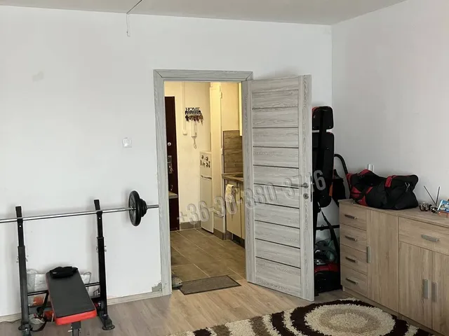 Eladó lakás Dunaújváros, Béke városrész 31 nm