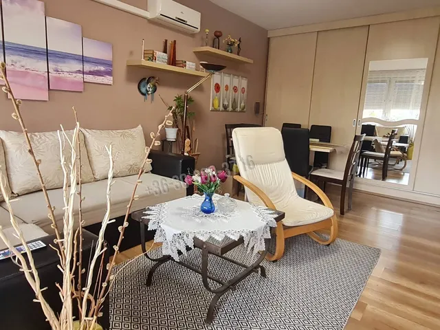 Eladó lakás Dunaújváros, Római városrész 57 nm