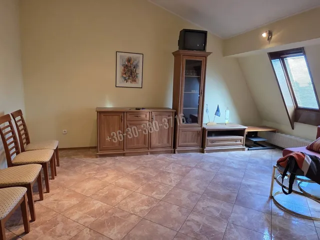 Eladó lakás Dunaújváros, Béke városrész 69 nm