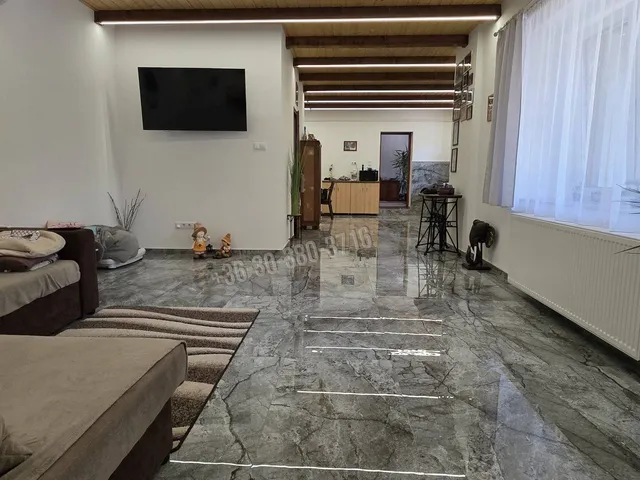 Eladó ház Baracs 114 nm