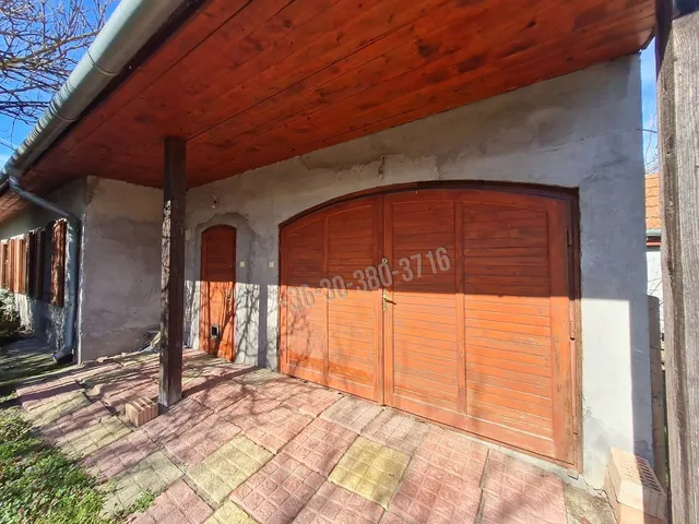 Eladó ház Baracs 114 nm