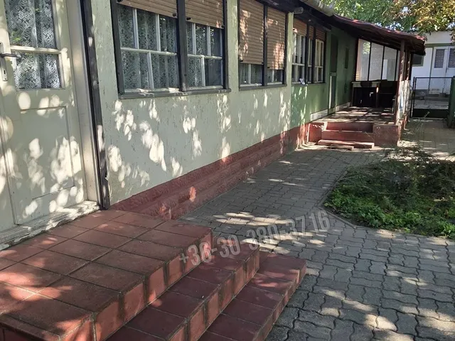 Eladó ház Nagykarácsony 70 nm