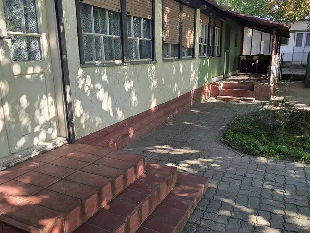 Eladó ház Nagykarácsony 70 nm