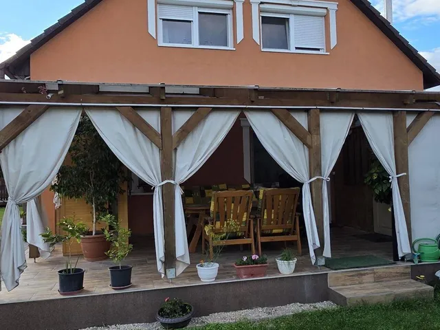 Eladó ház Ercsi, Sinatelep 151 nm