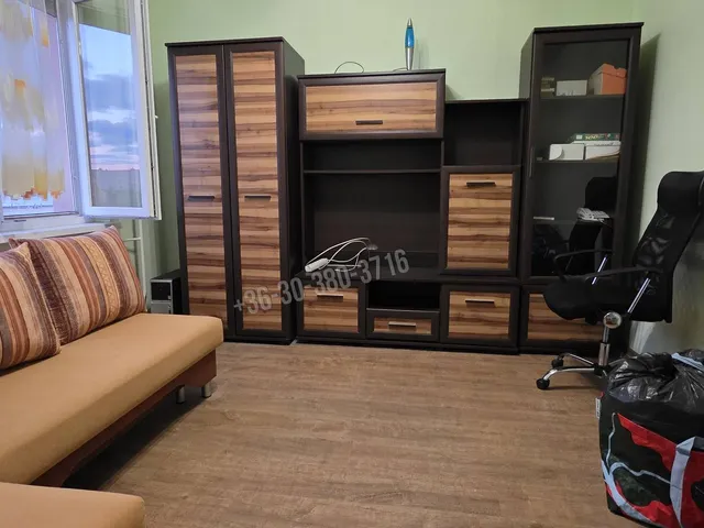 Eladó lakás Dunaújváros, Béke városrész 52 nm