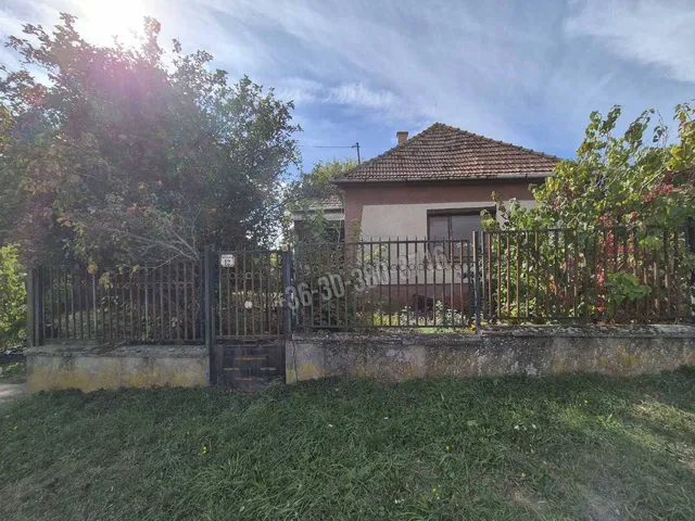 Eladó ház Solt, Tételhegy Dűlő 85 nm