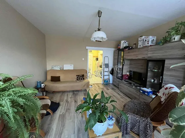 Eladó lakás Dunaújváros, Béke városrész 30 nm