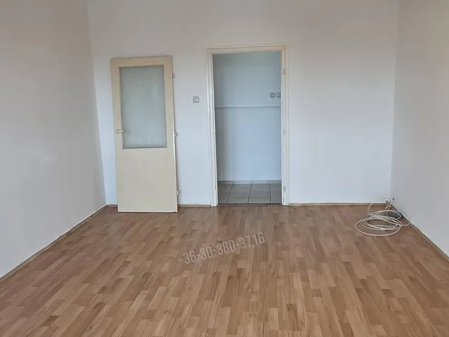 Eladó lakás Dunaújváros, Belváros 53 nm