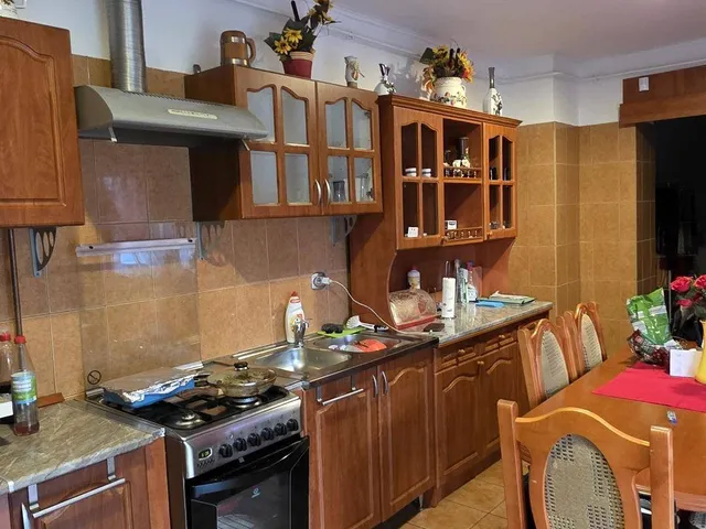 Eladó ház Dunaújváros, Barátság városrész 120 nm