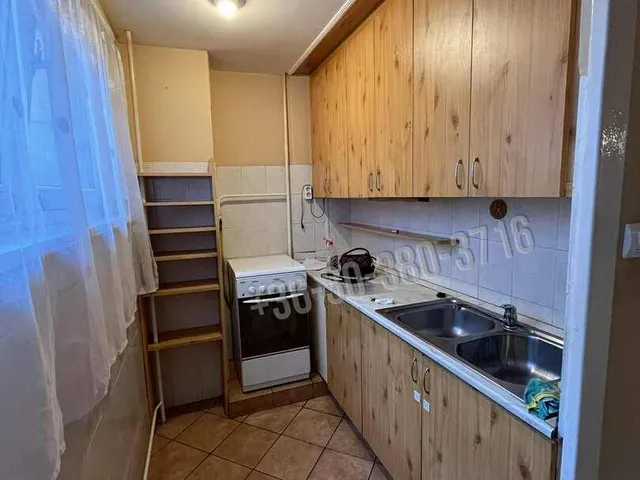 Eladó lakás Dunaújváros, Béke városrész 59 nm