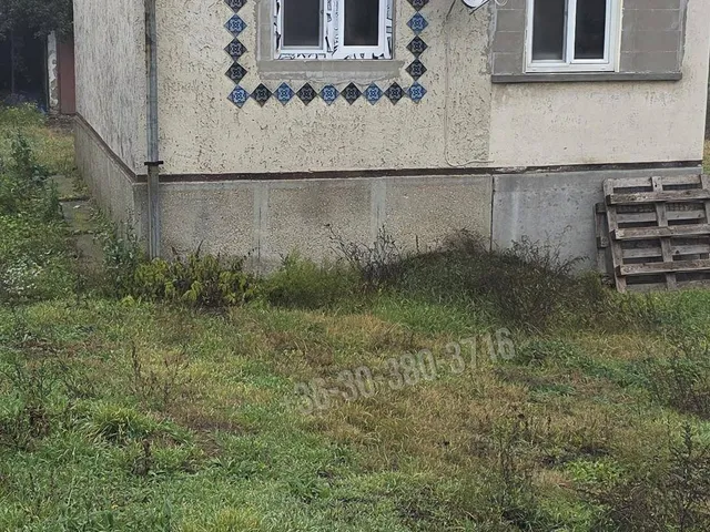 Eladó üdülő és hétvégi ház Baracs 35 nm