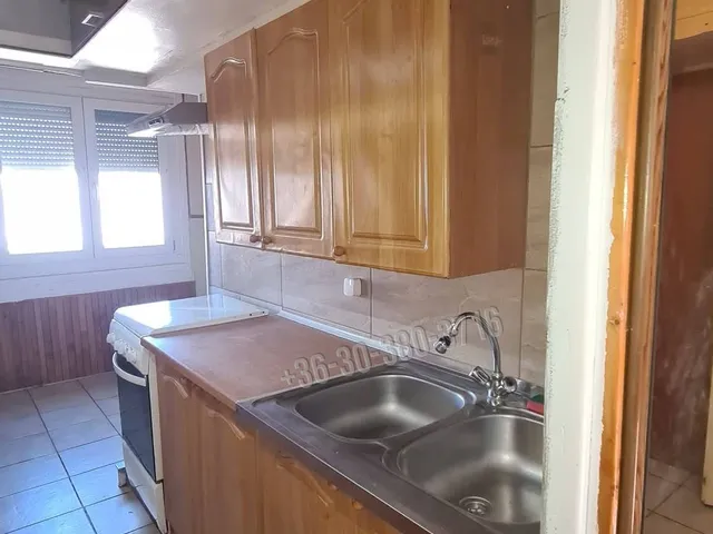 Eladó lakás Dunaújváros 59 nm