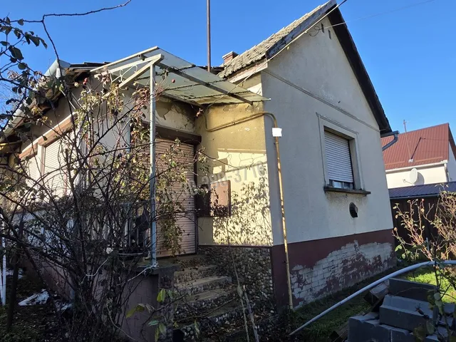 Eladó ház Dunaföldvár 90 nm