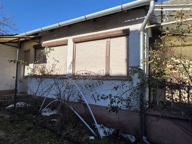 Eladó ház Dunaföldvár 90 nm