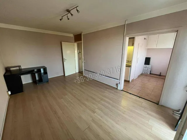 Eladó lakás Dunaújváros, Belváros 35 nm