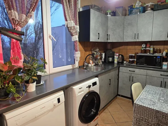 Eladó lakás Dunaújváros 58 nm