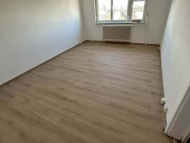 Eladó lakás Dunaújváros 35 nm