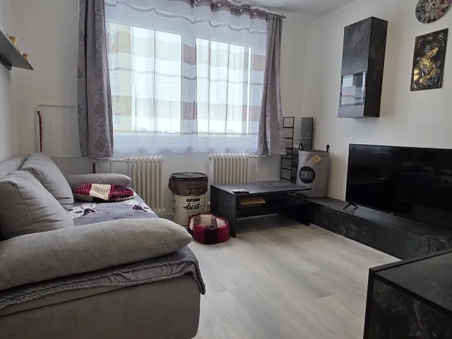 Eladó lakás Dunaújváros, Béke városrész 53 nm