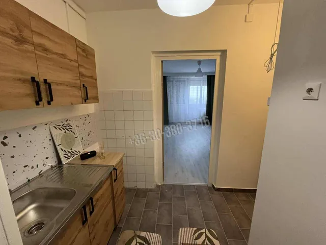 Eladó lakás Dunaújváros, Béke városrész 30 nm