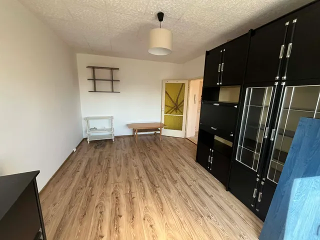 Eladó lakás Dunaújváros 35 nm