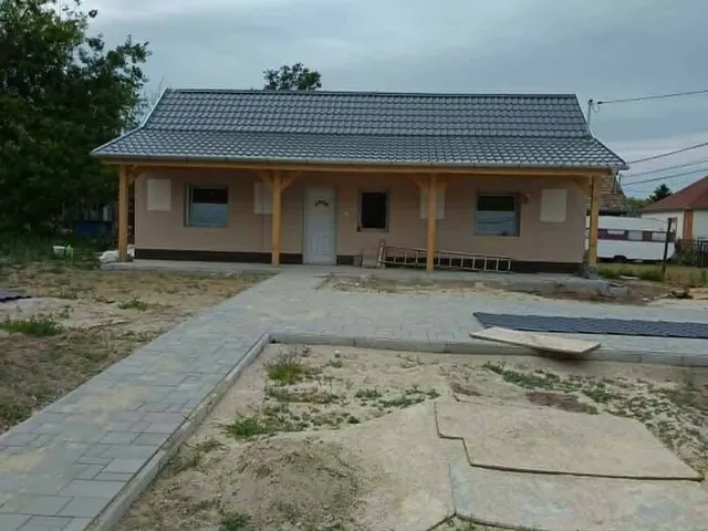 Eladó ház Daruszentmiklós 45 nm