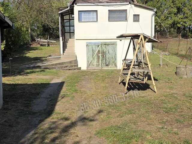 Eladó ház Kulcs 40 nm