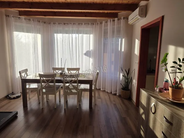 Eladó ház Nagyvenyim 128 nm