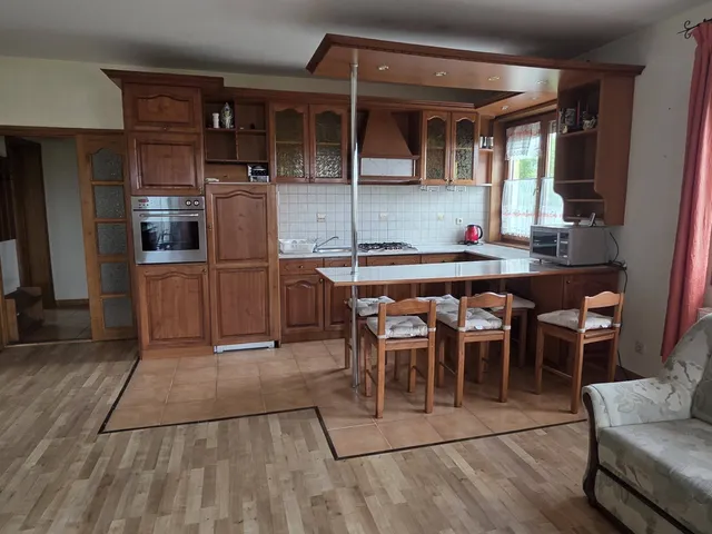 Eladó lakás Dunaújváros 110 nm