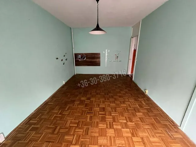 Eladó lakás Dunaújváros, Belváros 35 nm