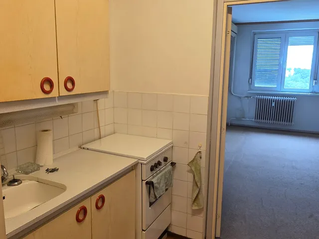 Eladó lakás Dunaújváros, Béke városrész 30 nm