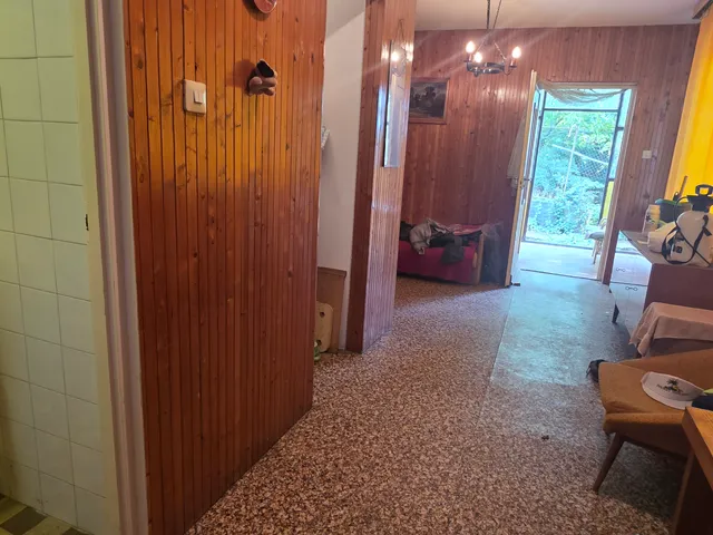 Eladó nyaraló Dunaújváros, Táborállás 40 nm