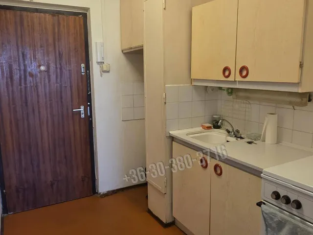 Eladó lakás Dunaújváros, Béke városrész 30 nm