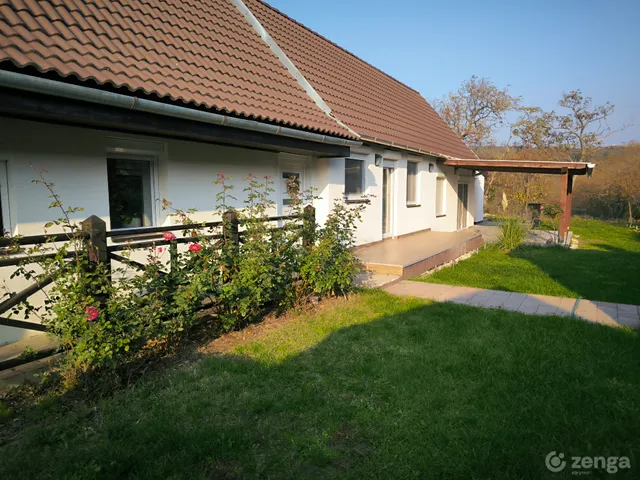 Eladó ház Csákberény 154 nm