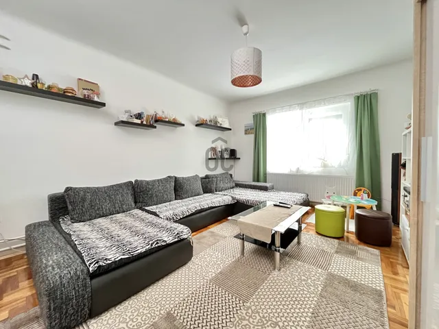 Eladó ház Budapest XVIII. kerület, Szemeretelep 175 nm