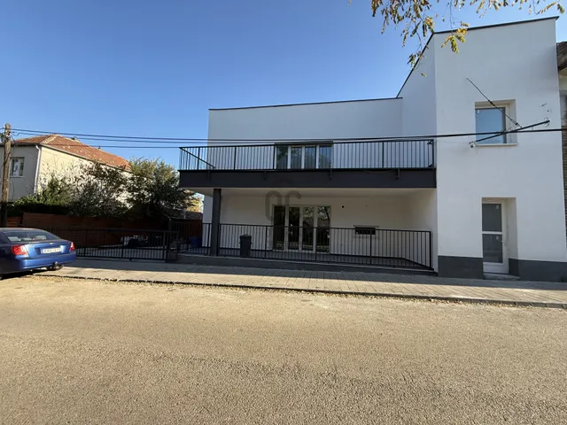 Eladó kereskedelmi és ipari ingatlan Budapest XVI. kerület, Rákosszentmihály 600 nm