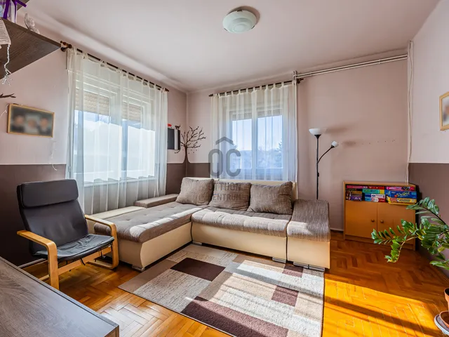 Eladó ház Pécel 120 nm