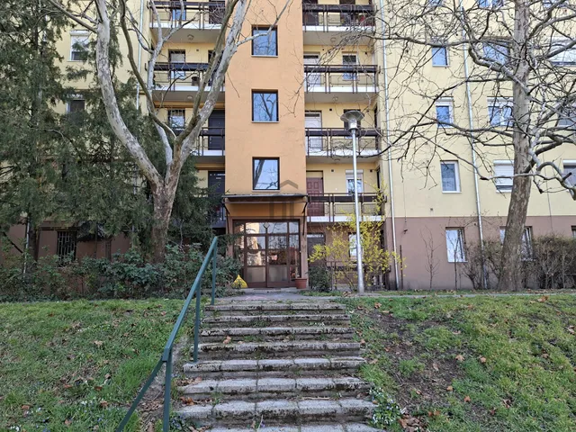 Eladó lakás Budapest XV. kerület, Rákospalota 48 nm