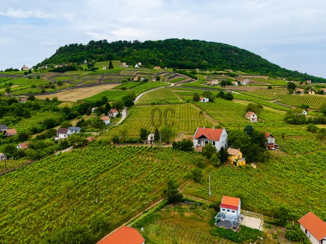 Eladó ház Somlóvásárhely 500 nm