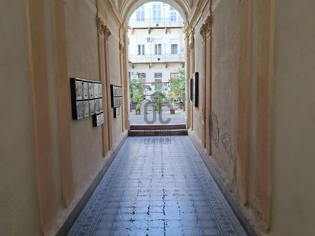 Eladó lakás Budapest VI. kerület 39 nm