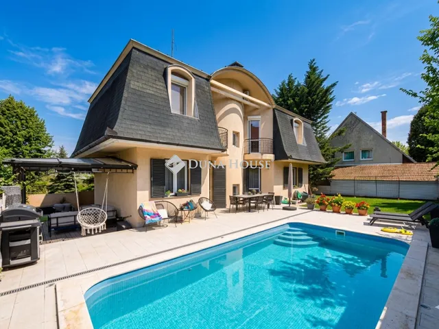 Eladó ház Budapest II. kerület, Zrínyi utca 367 nm