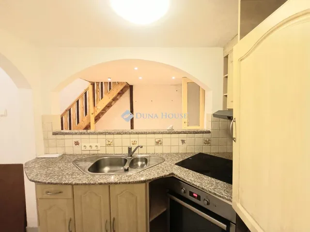 Eladó lakás Budapest I. kerület 55 nm