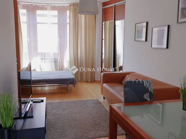 Eladó lakás Budapest VI. kerület, Lovag utca 47 nm