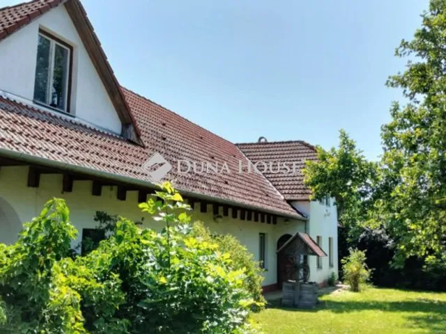 Eladó ház Tiszavalk, Petőfi utca 161 nm