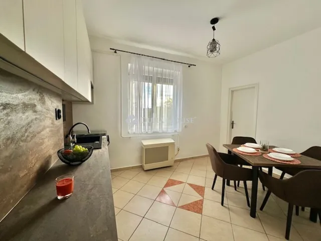 Eladó lakás Veszprém, József Attila utca 73 nm