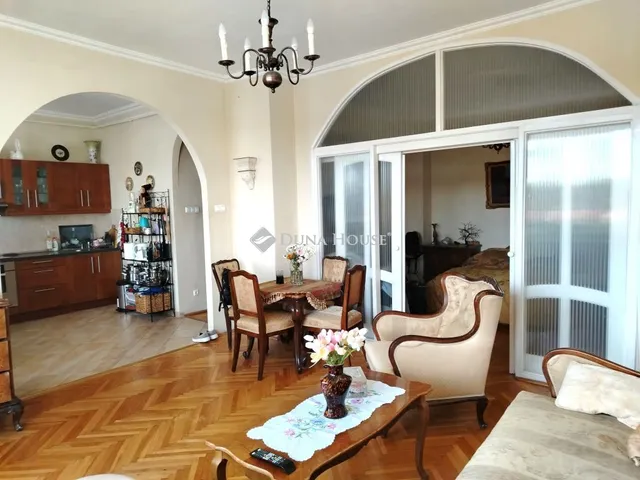 Kiadó lakás Budapest II. kerület, Árpád fejedelem útja 59 nm