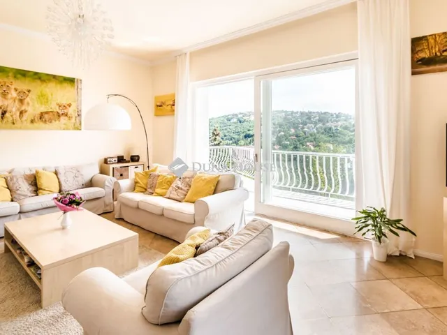 Eladó ház Budapest II. kerület, Dutka Ákos utca 240 nm