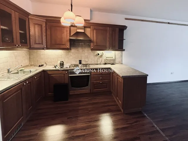 Kiadó lakás Budapest XIII. kerület, Taksony utca 57 nm