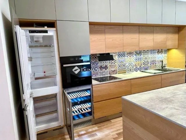 Eladó lakás Budapest II. kerület 125 nm