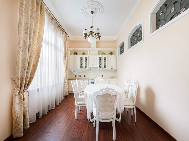 Eladó lakás Budapest V. kerület, Veres Pálné utca 169 nm